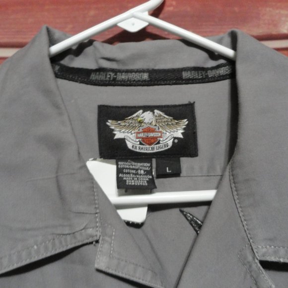 Harley Davidson Embroidered Button Down Work style shirt. EUC~Graphic - Picture 4 of 6